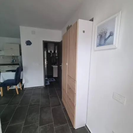 Leni Appartement Banjole